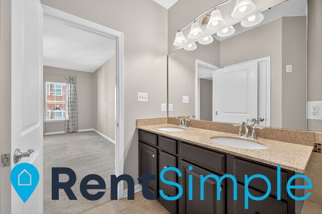 Building Photo - 7485 Brunson Cir