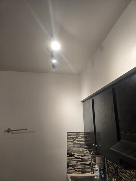 Building Photo - 1622 Bainbridge St