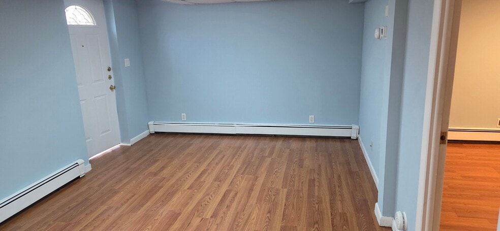 Building Photo - 2393 Henry St