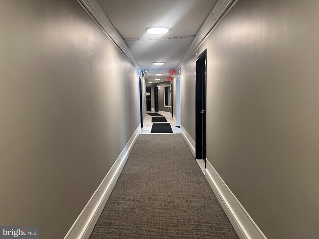 Building Photo - 2500 N Van Dorn St