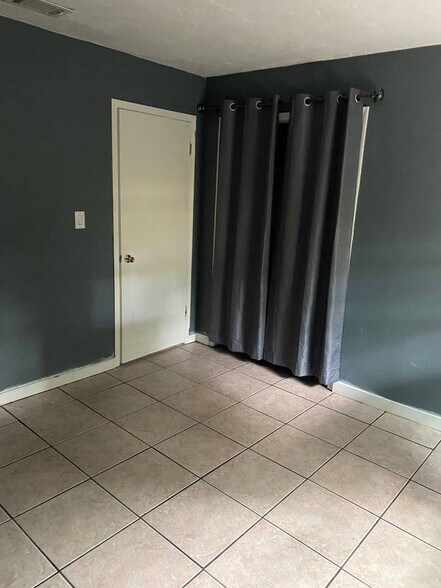 Building Photo - 1863 Nekoma Ct