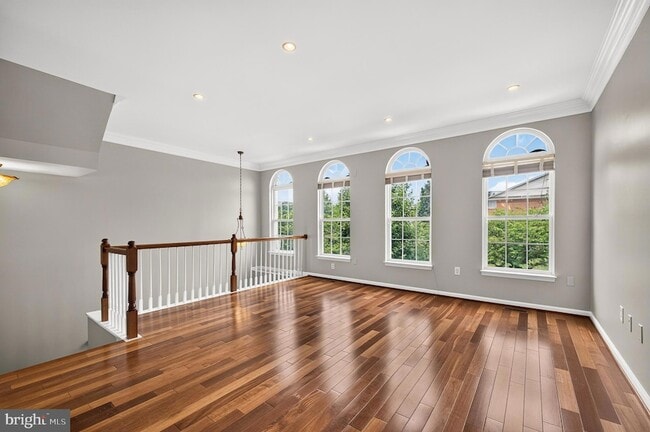 Building Photo - 6805 Oregano Ln