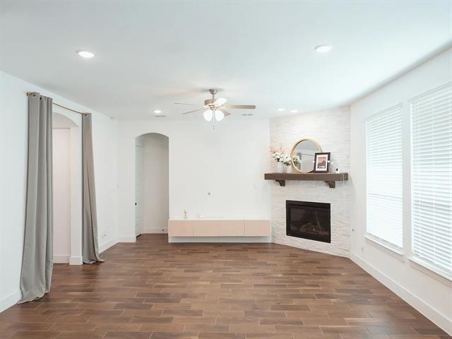 Building Photo - 4104 Willow Grove Ave