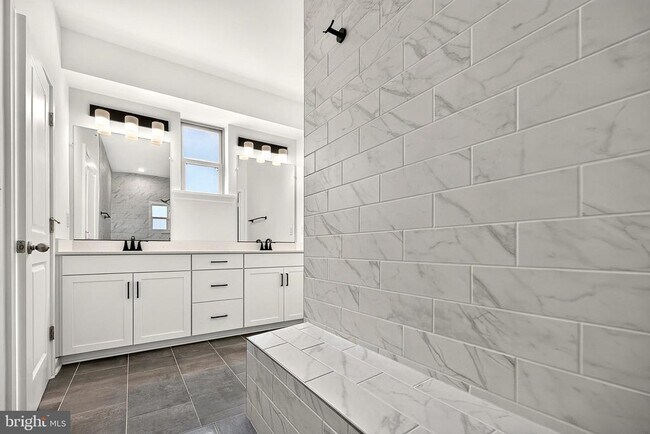 Building Photo - 20957 Bluebird Sq