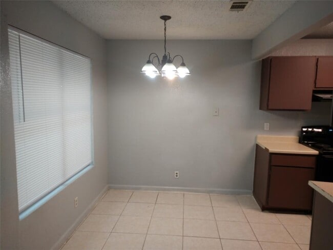 Building Photo - 6105 Conti Ct