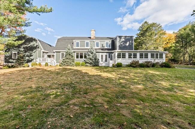 Building Photo - 849 Lake Ave