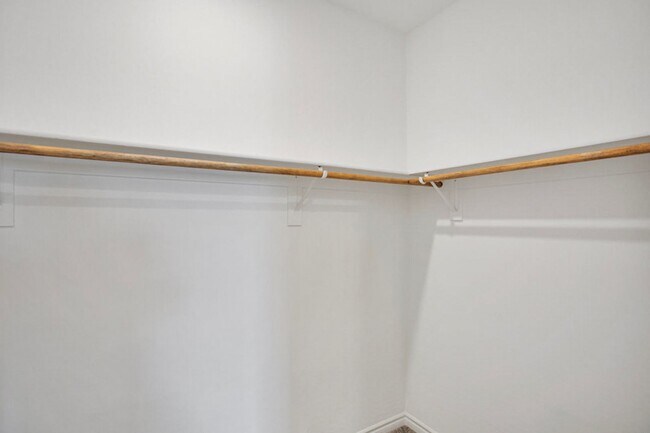 Building Photo - 3 Bed Townhome At Las Vegas Blv and St. Rose Pkwy