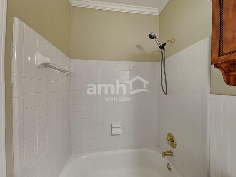 Building Photo - 4793 Galloways Farm Ln NW