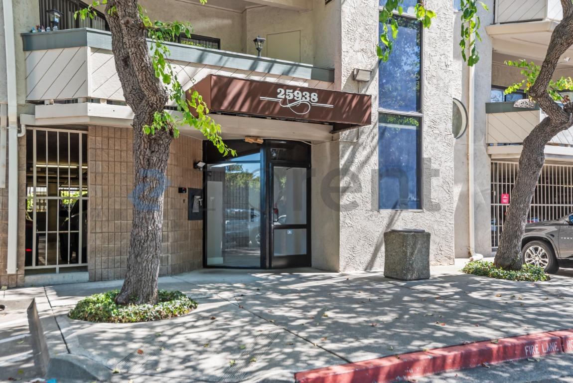 Building Photo - Unit 214