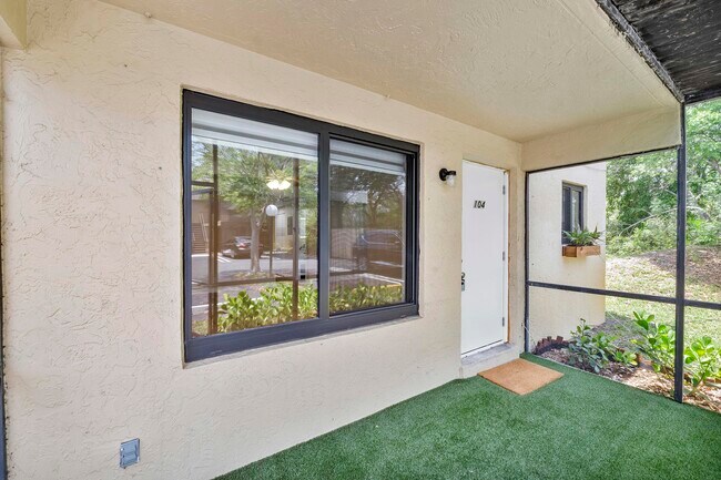 Building Photo - 1325 S Flagler Ave