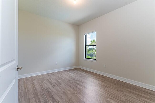 Building Photo - 4470 Gramercy Dr