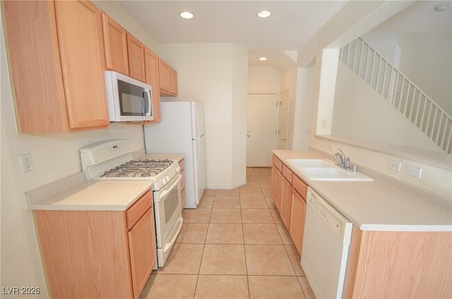 Building Photo - 6389 Thunder Gulch Ave