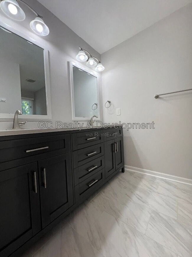 Building Photo - 3148 Cottonwood Ct