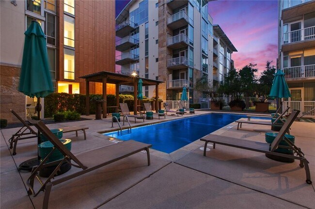 Building Photo - 1600 Barton Springs Rd