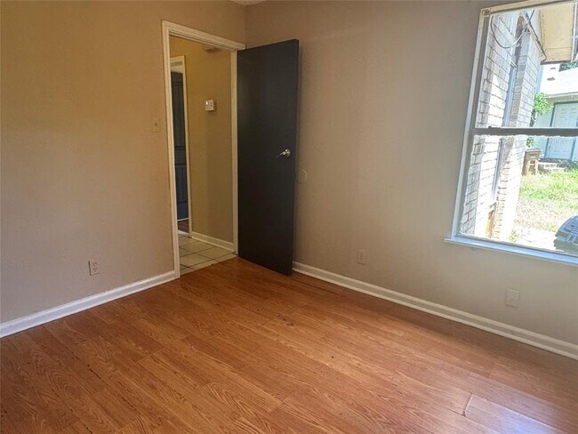 Building Photo - 11606 Castle Rock Ct