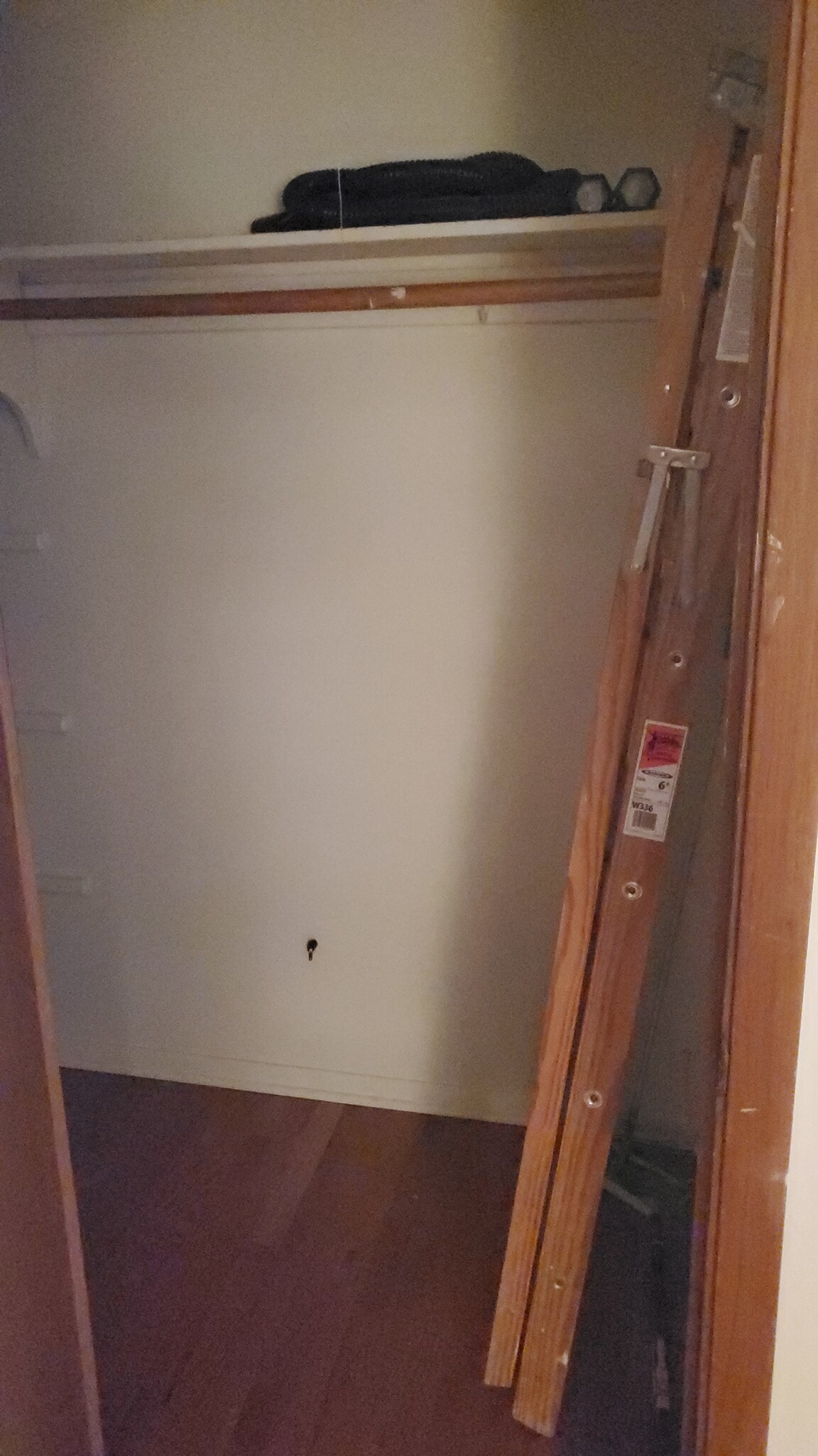 Building Photo - 432 N Milwaukee Ave