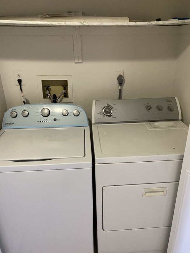 Laundry In Unit - 907 Woodbridge Commons Way