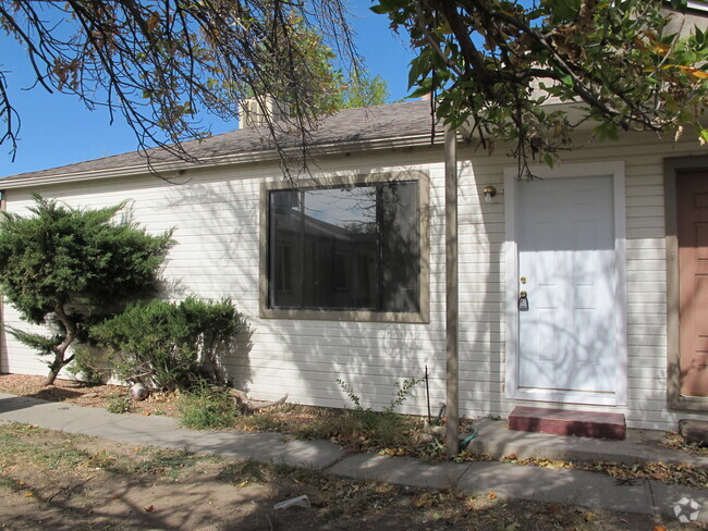 Building Photo - 446 N 22nd St