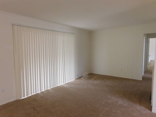 Building Photo - 7841 Shaffer Cir