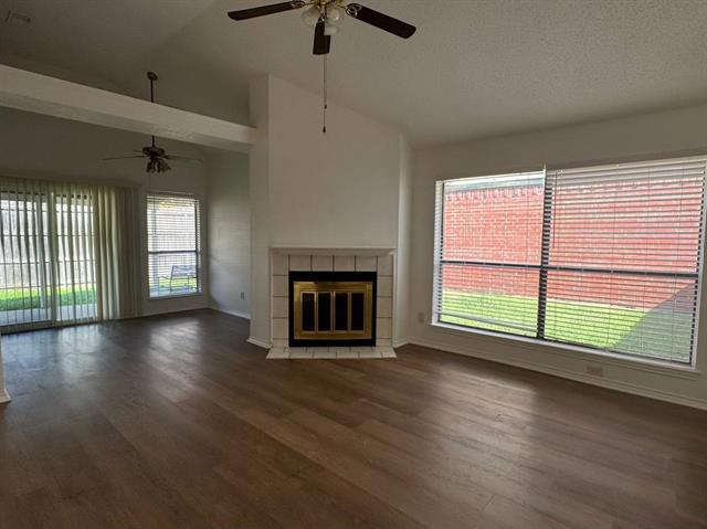 Building Photo - 942 Boxwood Dr