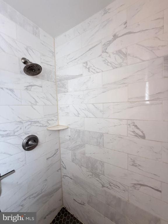 Building Photo - 1111 Duke St