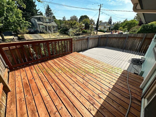 Building Photo - 2- Bedroom, 1.5-Bathroom House in Concordi...