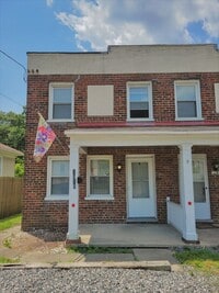 Building Photo - 1315 Byron St