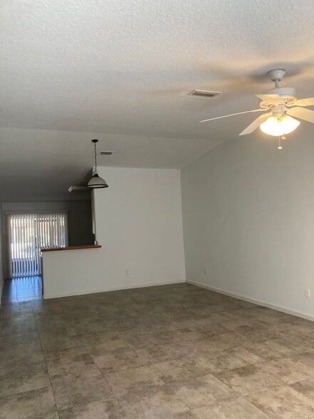 Building Photo - 29 Pony Ln