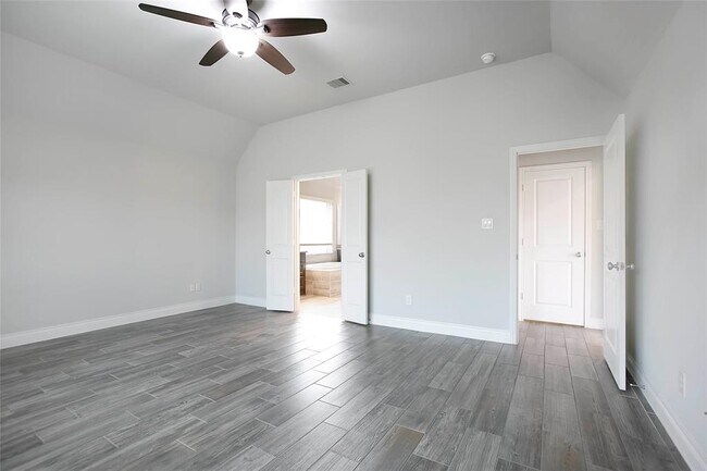 Building Photo - 28203 Checker Bend Ln