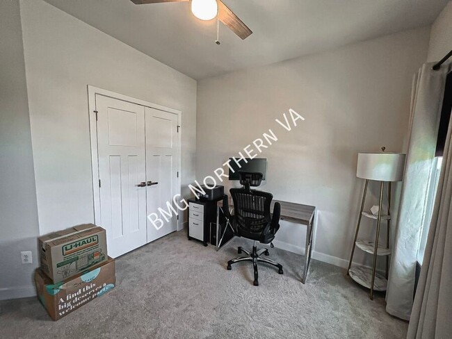 Building Photo - 7731 Blackburn Ridge Dr