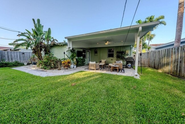 Building Photo - 1305 NW 5th Ave