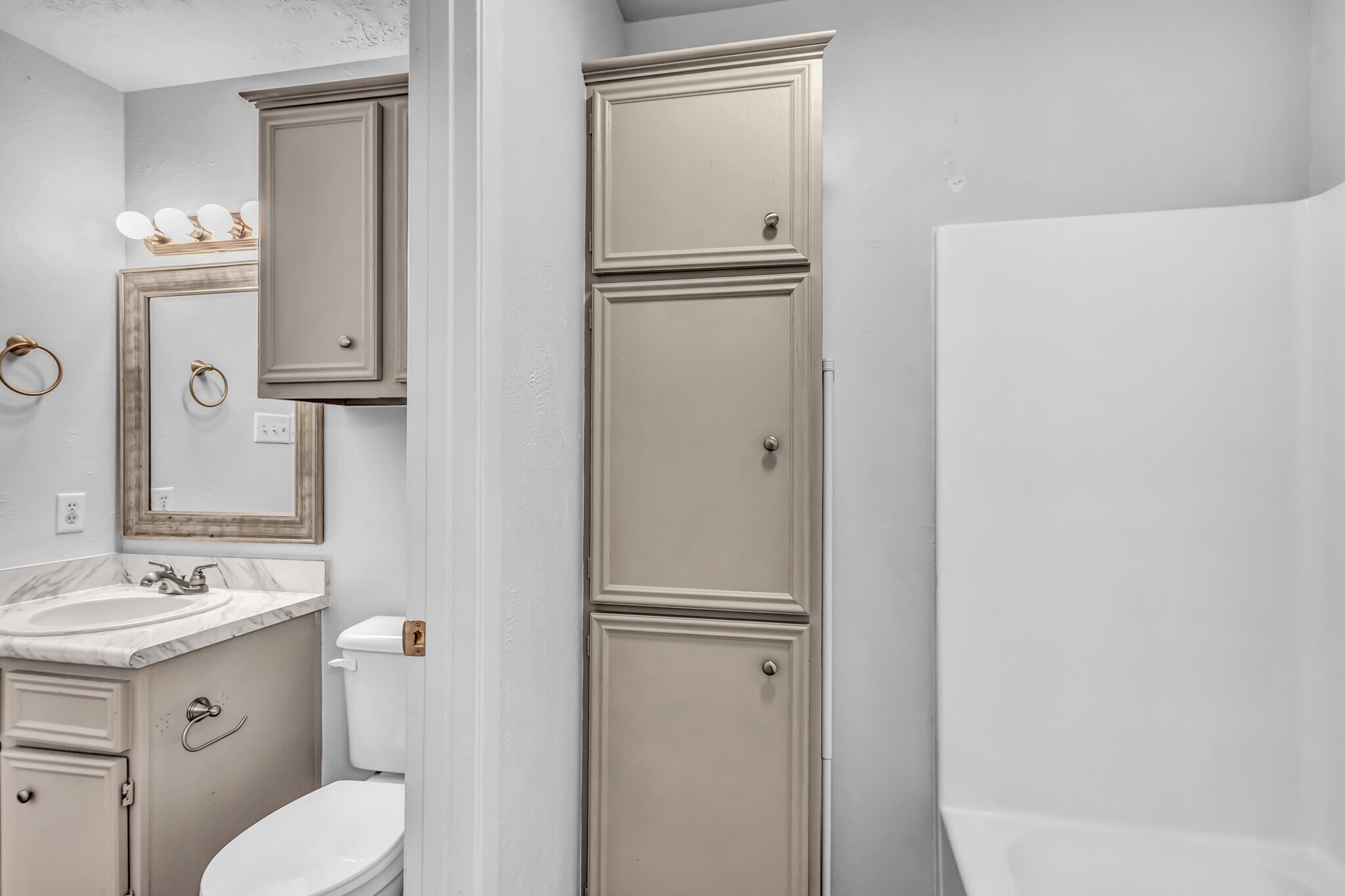 Building Photo - 3402 Timberline Ct