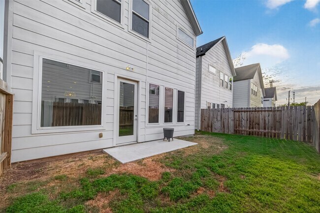 Building Photo - 4418 Bora Bora Ln