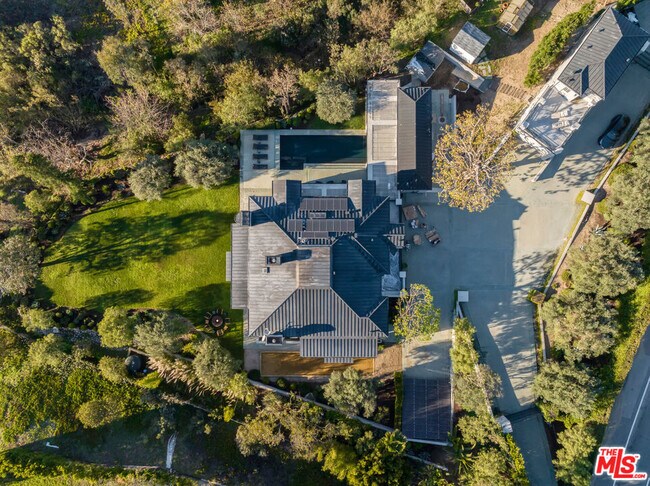 Building Photo - 28600 Pacific Coast Hwy