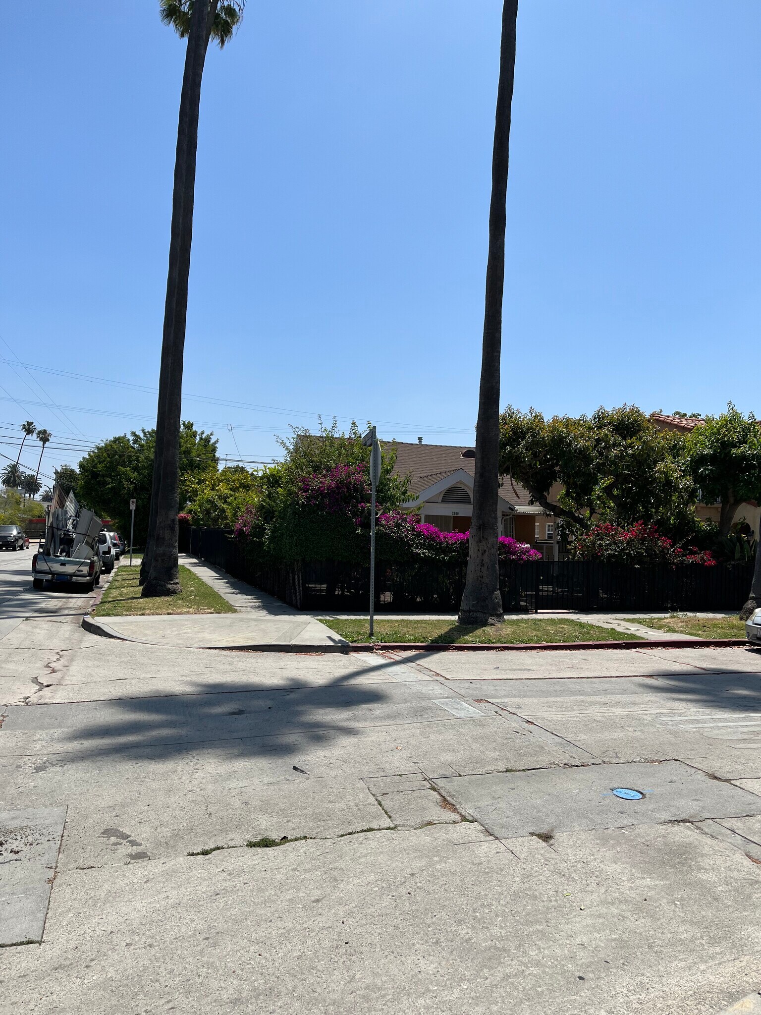 Building Photo - 2800 S Mansfield Ave