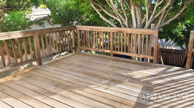 Building Photo - Rare 3BD w/ Private Deck 3 Blocks From The...