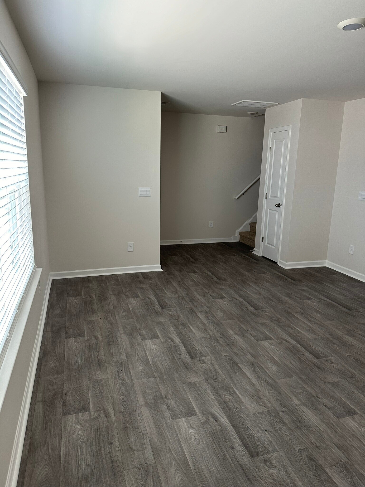 Building Photo - 4101 Laurel Ridge Dr