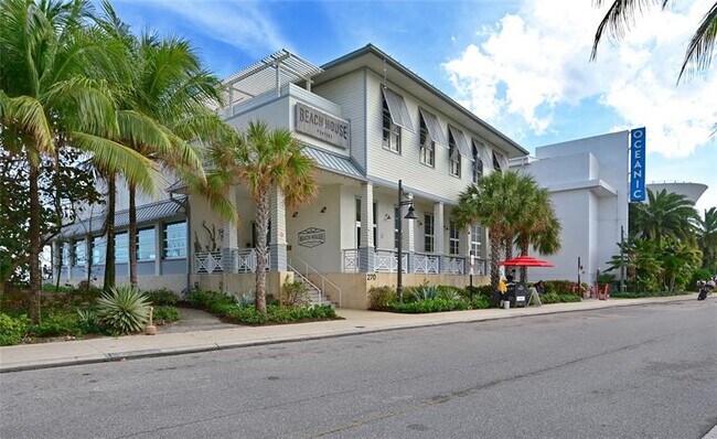 Building Photo - 111 Briny Ave