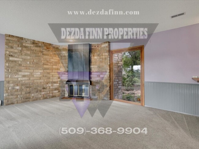 Building Photo - 3,700 sqft of Quiet Luxury & Stunning Views