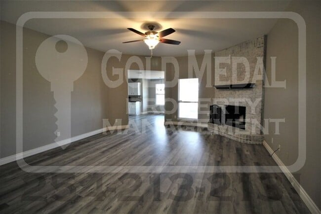 Building Photo - 2513 Jake Dr