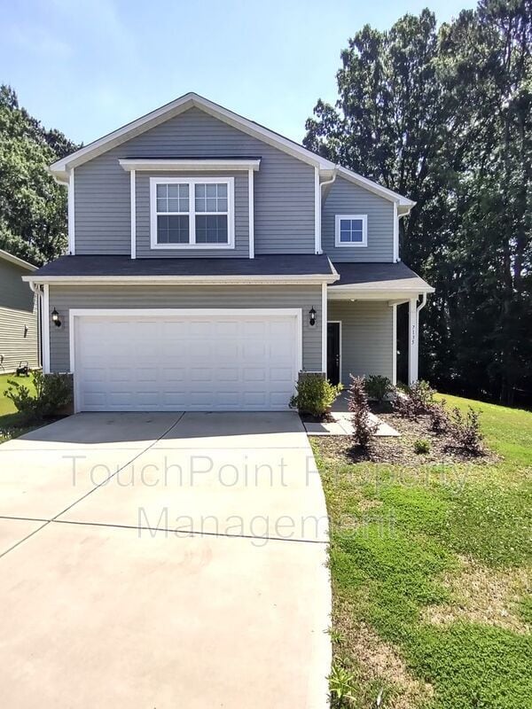 Building Photo - 7135 Thornrose Dr