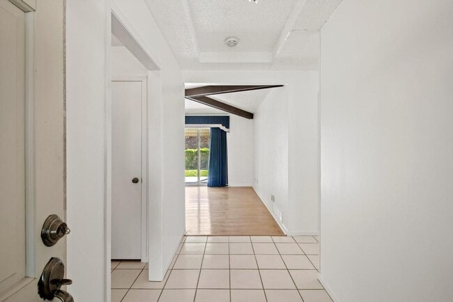 Building Photo - Charming 3-Bedroom Home with Garden Oasis