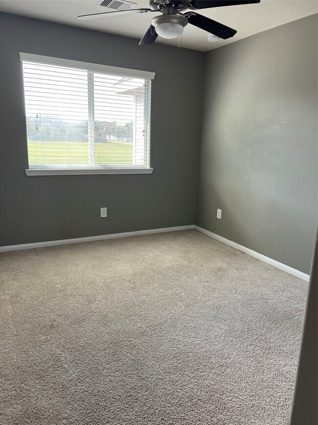 Building Photo - 23623 Plantation Pines Ln