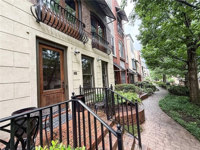 Building Photo - 1219 Mecaslin St NW