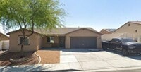Building Photo - Spacious 4 Bedroom, 2 Bath home with Moder...