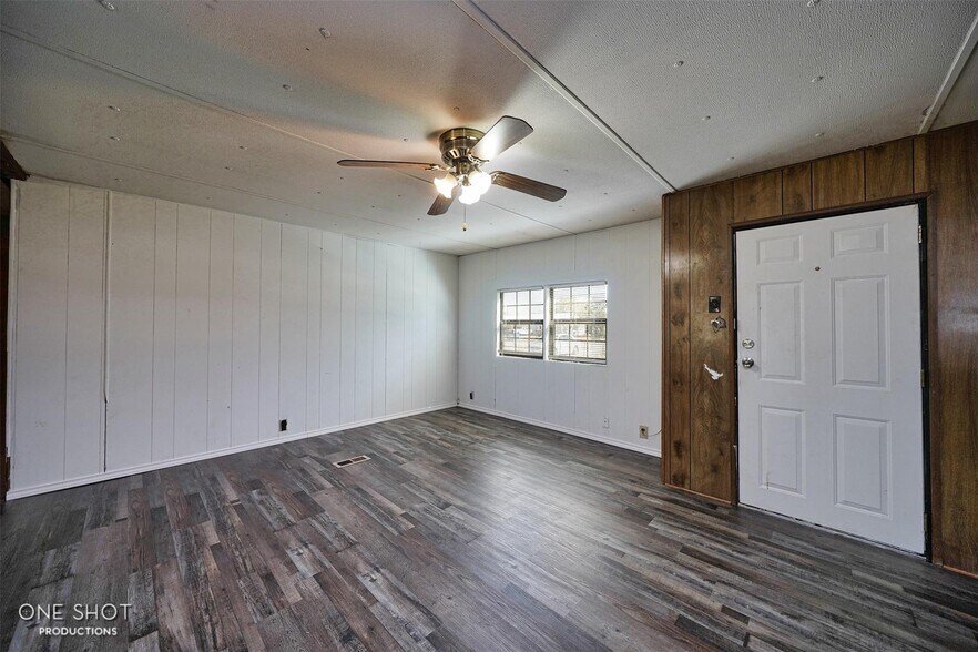 Building Photo - 156 Mulberry Rd