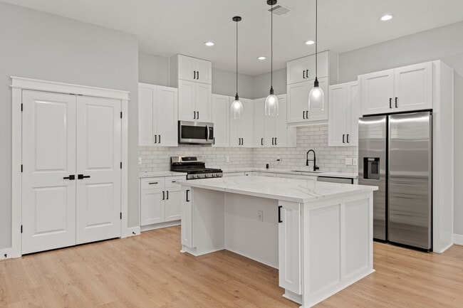 Building Photo - 6480 T C Jester Blvd