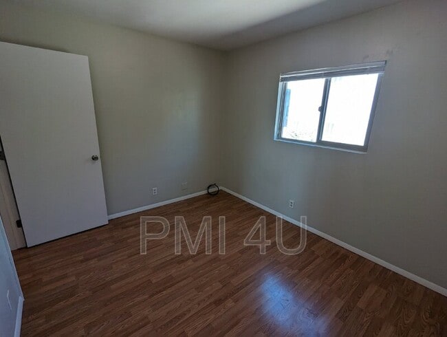 Building Photo - 12409 Manitoba Dr NE