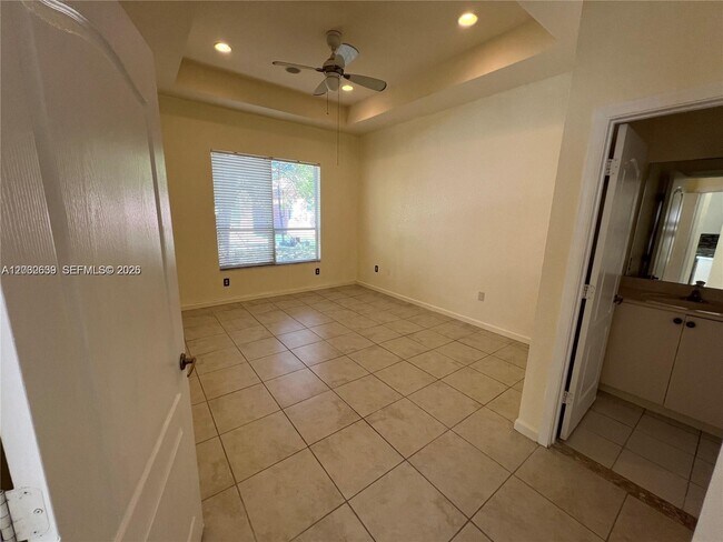 Building Photo - 2240 Portofino Ave