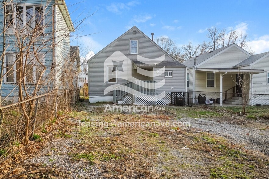 Building Photo - 823 Camden Ave